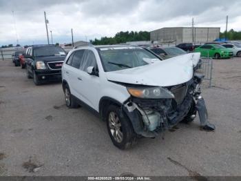  Salvage Kia Sorento