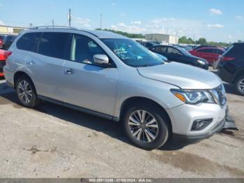  Salvage Nissan Pathfinder