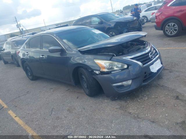  Salvage Nissan Altima