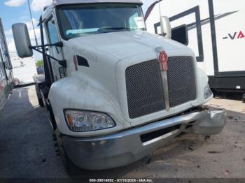  Salvage Kenworth Construction