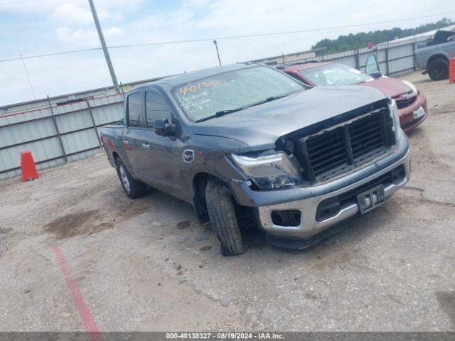  Salvage Nissan Titan