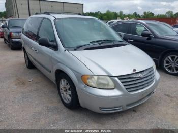  Salvage Chrysler Town & Country