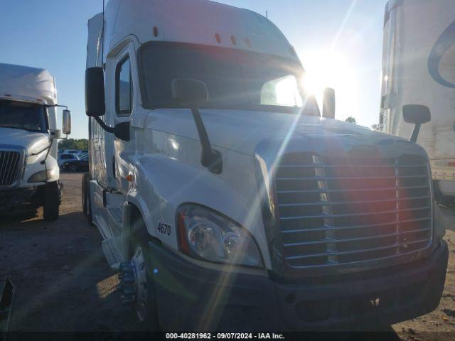  Salvage Freightliner Cascadia 125