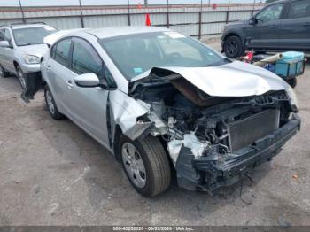  Salvage Kia Forte