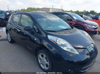  Salvage Nissan LEAF