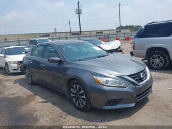  Salvage Nissan Altima