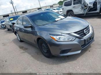  Salvage Nissan Altima