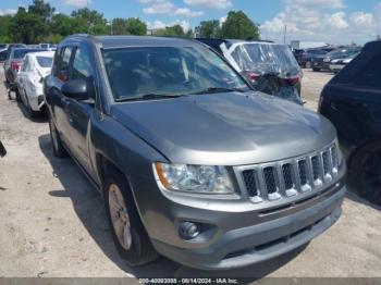  Salvage Jeep Compass