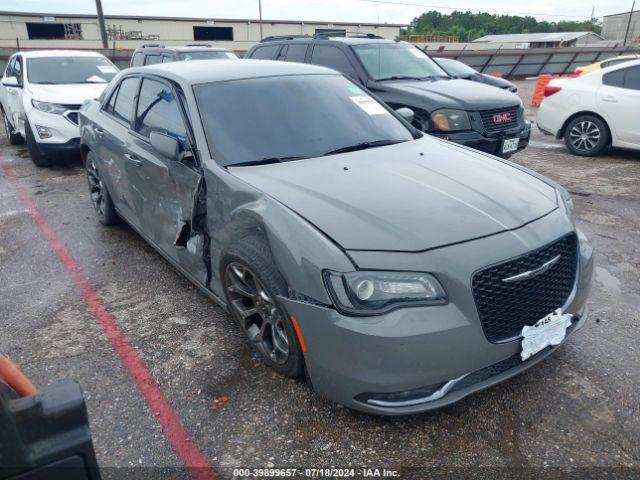  Salvage Chrysler 300