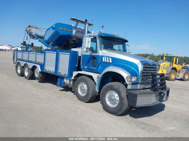  Salvage Mack Gu713