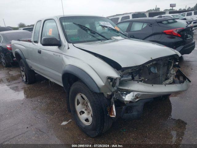  Salvage Toyota Tacoma