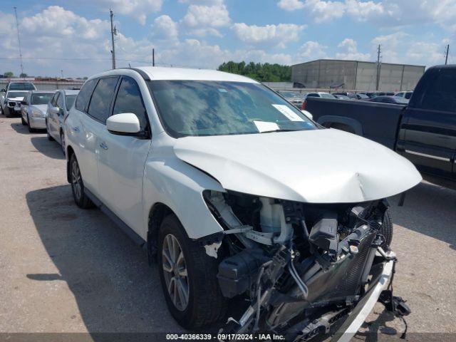  Salvage Nissan Pathfinder