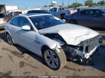  Salvage Jaguar XE