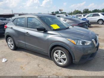  Salvage Nissan Kicks