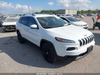  Salvage Jeep Cherokee