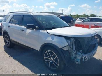  Salvage Ford Explorer