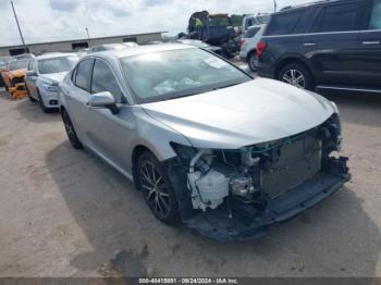  Salvage Toyota Camry