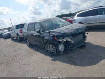  Salvage Kia Carnival