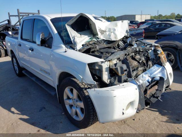  Salvage Nissan Titan