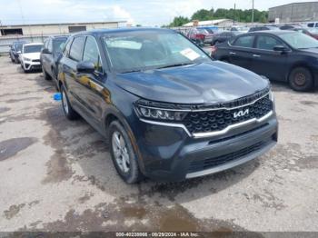  Salvage Kia Sorento