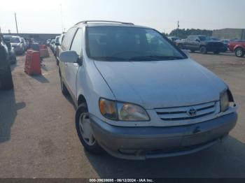  Salvage Toyota Sienna