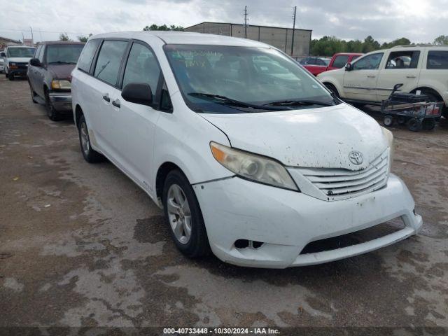  Salvage Toyota Sienna