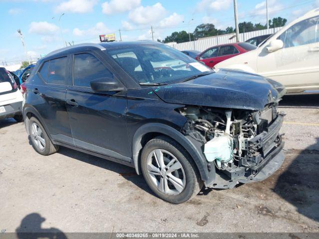  Salvage Nissan Kicks