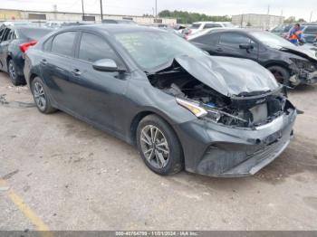  Salvage Kia Forte