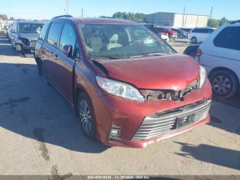  Salvage Toyota Sienna