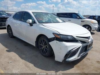  Salvage Toyota Camry