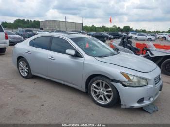  Salvage Nissan Maxima