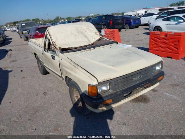  Salvage Toyota Pickup