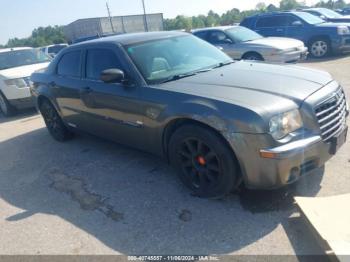  Salvage Chrysler 300