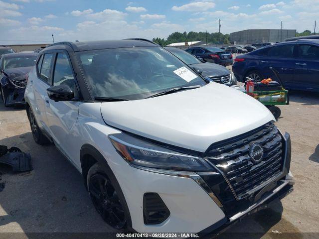  Salvage Nissan Kicks