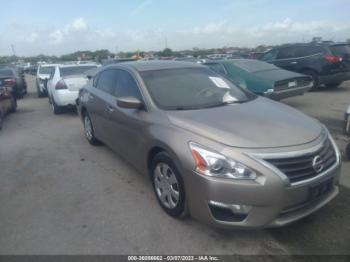  Salvage Nissan Altima