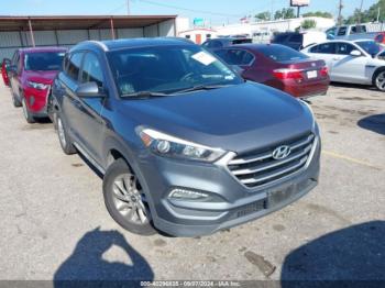  Salvage Hyundai TUCSON