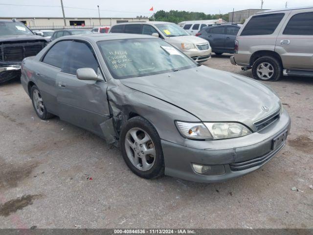  Salvage Lexus Es