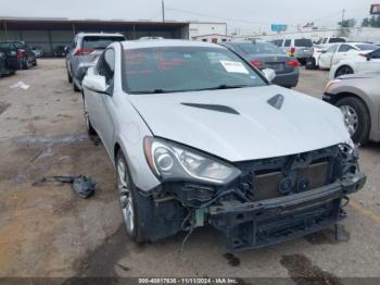  Salvage Hyundai Genesis