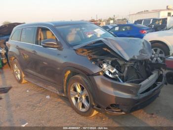  Salvage Toyota Highlander