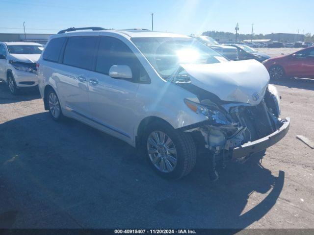  Salvage Toyota Sienna