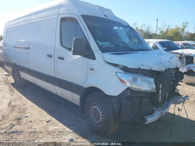  Salvage Mercedes-Benz Sprinter 2500