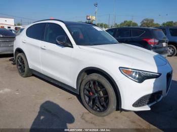  Salvage Alfa Romeo Stelvio