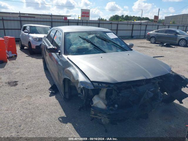  Salvage Chrysler 300