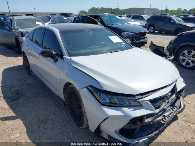  Salvage Toyota Avalon