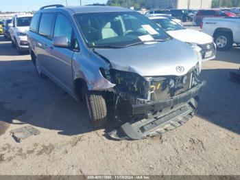  Salvage Toyota Sienna