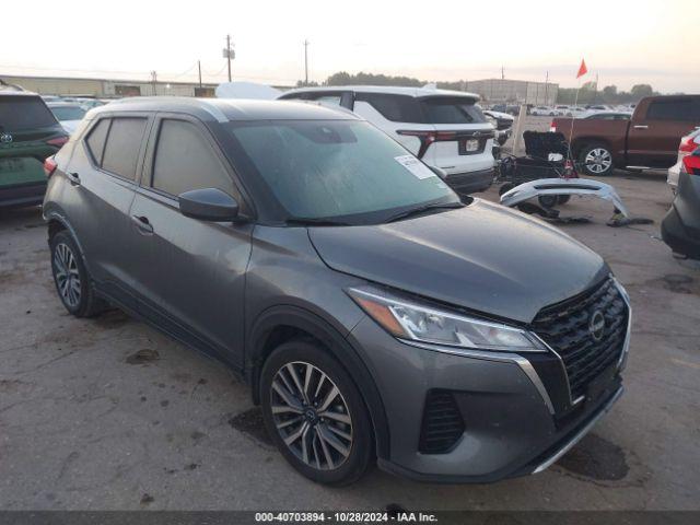  Salvage Nissan Kicks