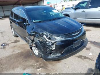  Salvage Chrysler Pacifica