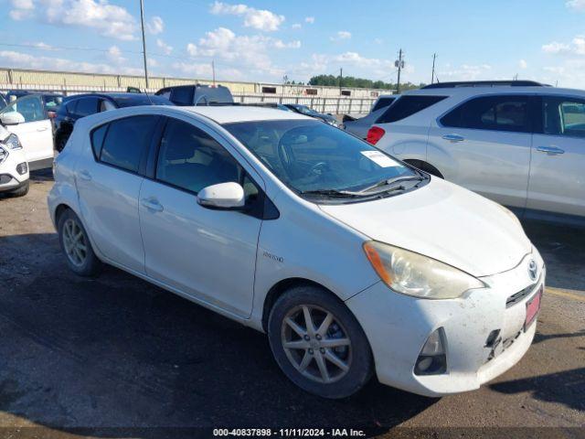  Salvage Toyota Prius c