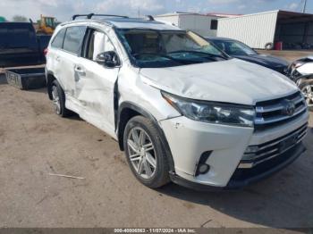  Salvage Toyota Highlander