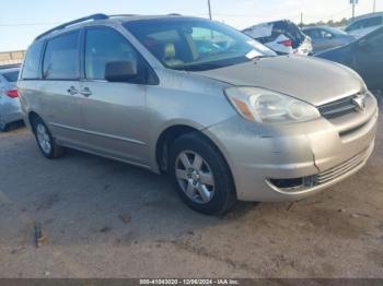  Salvage Toyota Sienna